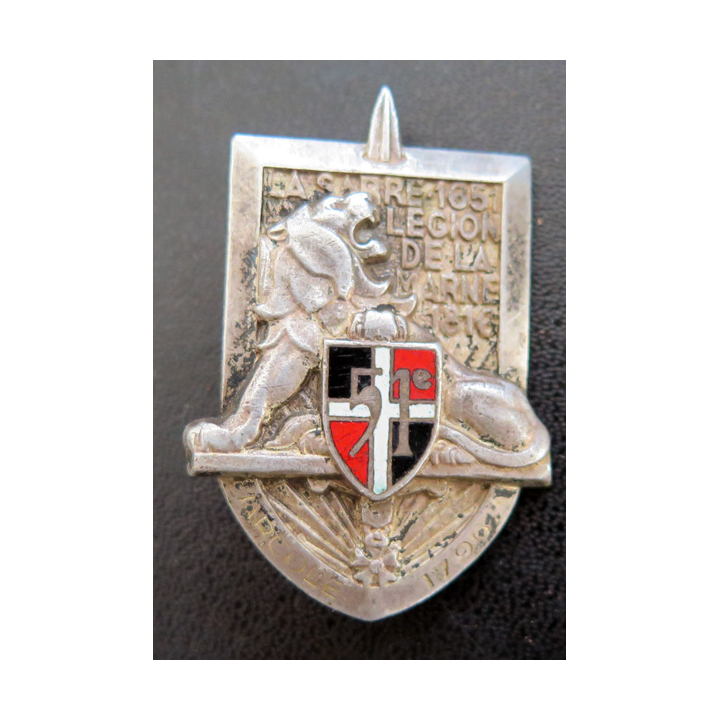51° RI : insigne du 51° régiment d'infanterie Drago  Paris G. 1138 en émail