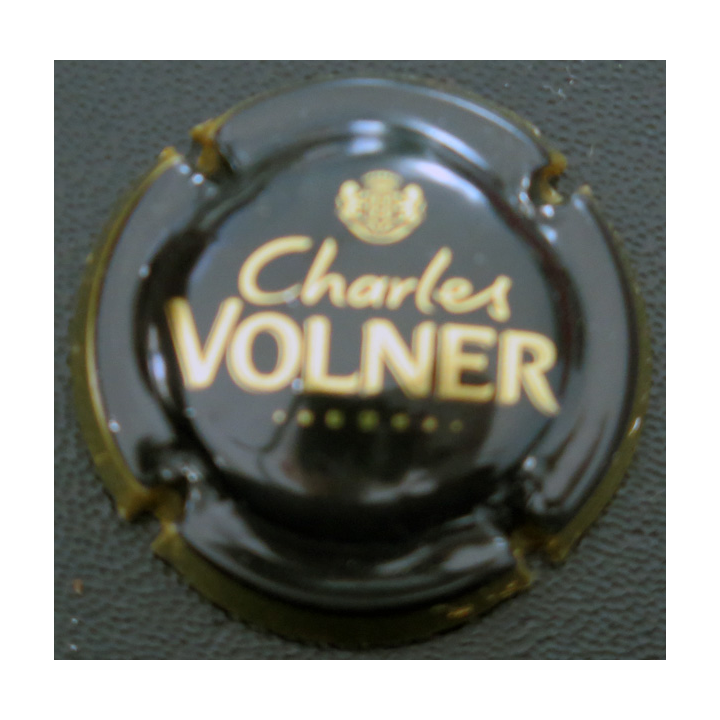 Capsule Muselet de bouteille de CHARLES VOLNER n°16a Noir et Or, ctr or
