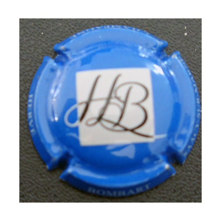 Capsule Muselet de bouteille de champagne BOMBART Hervé n° 7a Bleu, gris pâle et noir, accent sur E