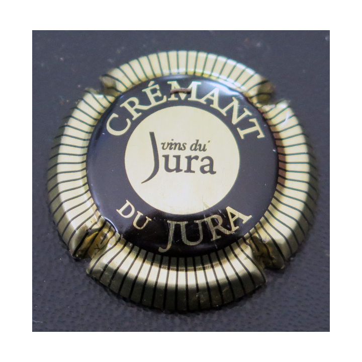 Capsule Muselet de bouteille de crémant de JURA n° 7 or et noir