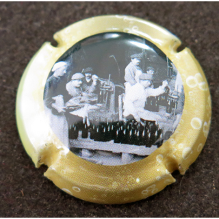 Capsule Muselet de bouteille de Val de Loire ACKERMAN Laurence n°35b Noir et Blanc contour Polychrome