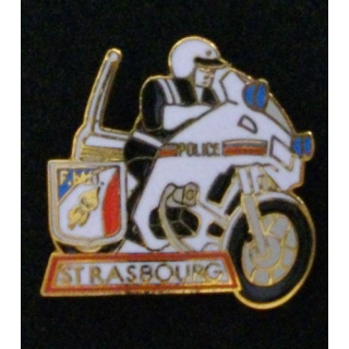 PIN'S : GENDARMERIE DE STRASBOURG HAUTEUR 25 mm