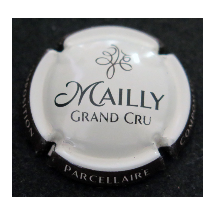 Capsule Muselet de bouteille de champagne MAILLY Champagne n° 19c crème, contour marron