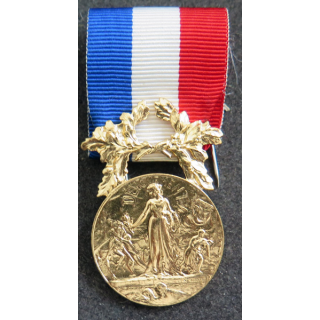 FRANCE : Médaille d'honneur neuve pour actes de courage et de dévouement dans son boitier de la Monnaie de Paris