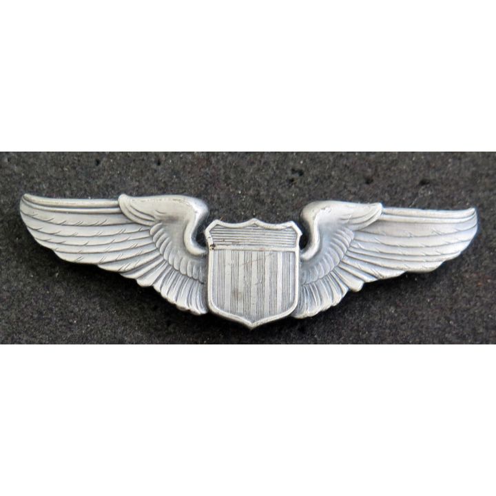 USA :  insigne de brevet de pilote US Air Force attaches pin's