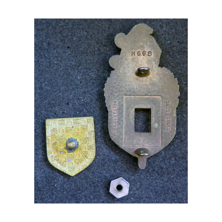 2° LGRM Légion de garde républicaine de marche en Extrême-Orient plateau doré Delsart et écu dos guilloché retirage Drago