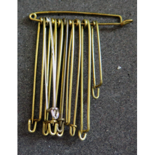 MILITARIA : lot de 10 épingles de taille diverses 3,5 à 5,5 cm