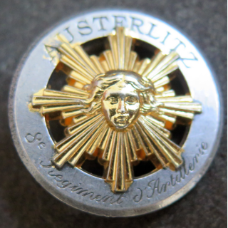 8° RA : insigne métallique du 8° régiment d'artillerie de fabrication Delsart G. 3338