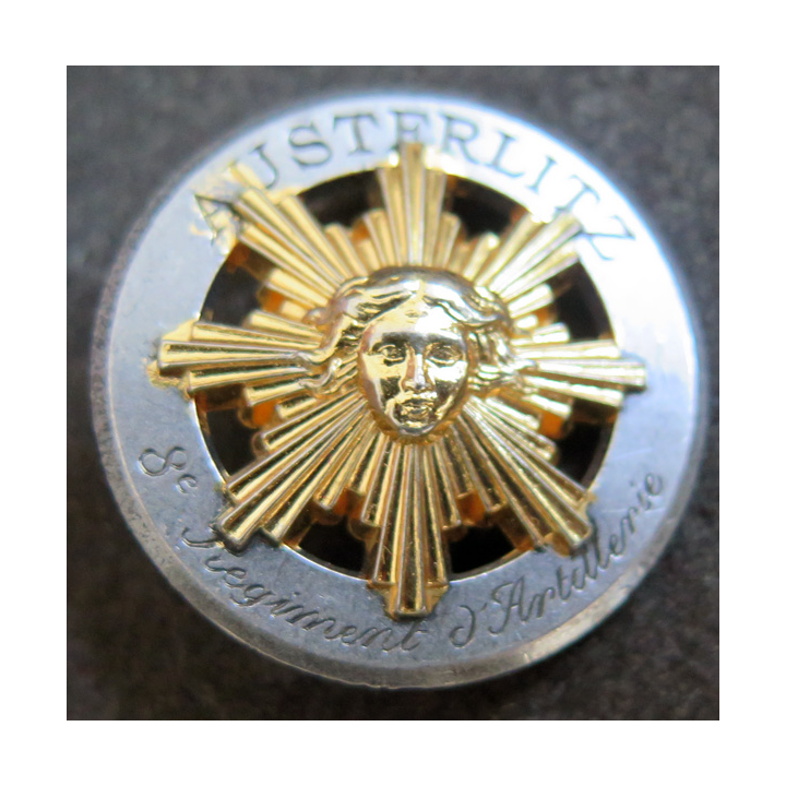 8° RA : insigne métallique du 8° régiment d'artillerie de fabrication Delsart G. 3338