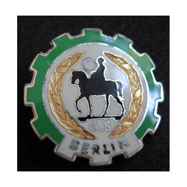 GS BERLIN : Groupement des services de Forces Françaises de Berlin Drago Noisiel G. 2397