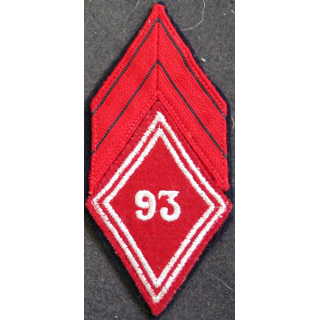 LOSANGE DE BRAS MODÈLE 45 : losange de Caporal engagé du 93° Régiment d'artillerie de Montagne modèle troupe en fil