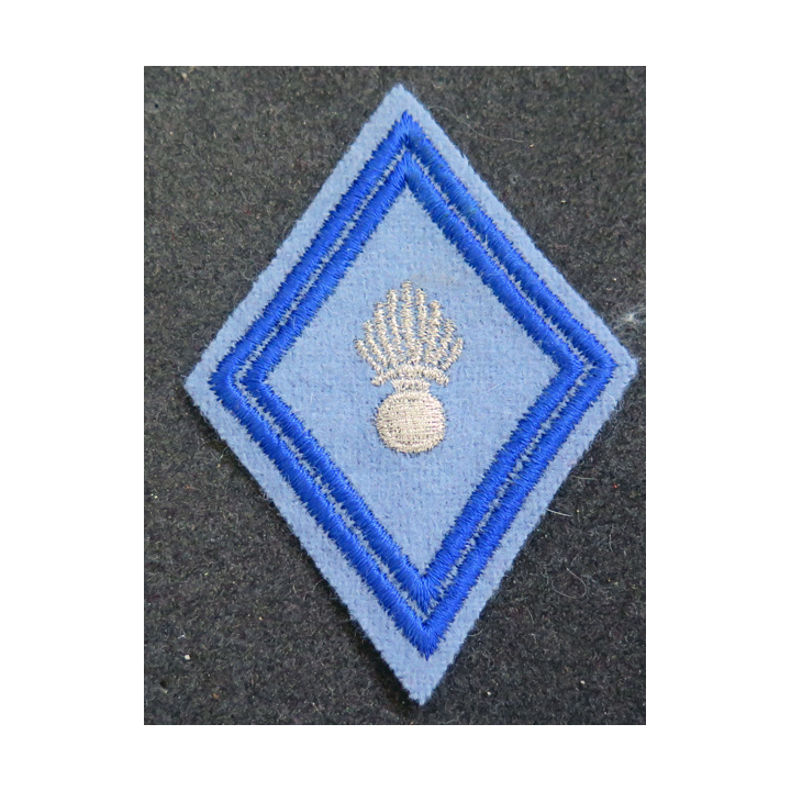 LOSANGE DE BRAS MODÈLE 45 : losange du matériel Hors unité modèle sous-officier en laminette