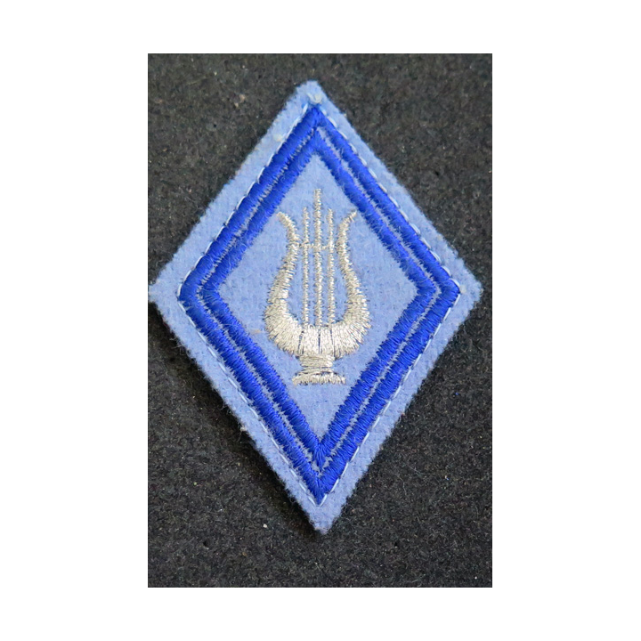 LOSANGE DE BRAS MODÈLE 45 : losange de la Musique du service du matériel modèle sous-officier (laminette)