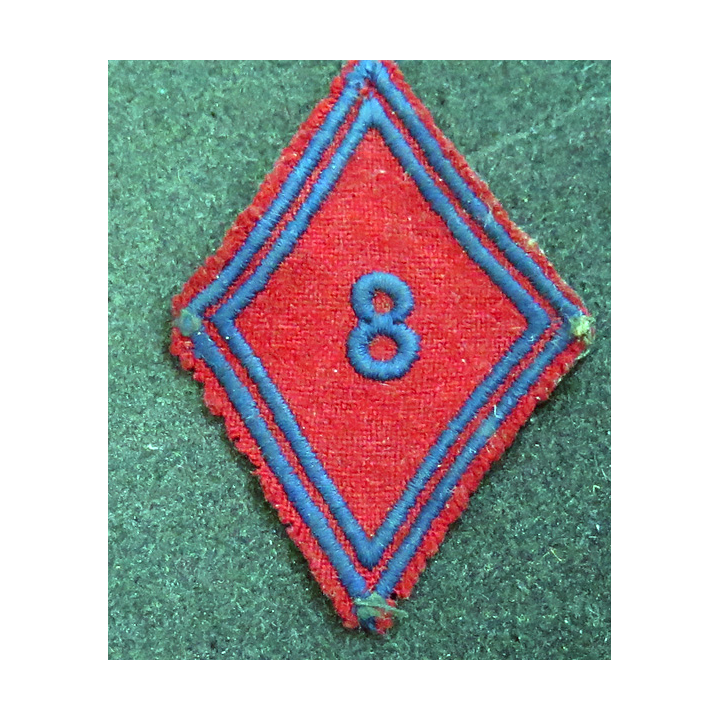 LOSANGE DE BRAS MODÈLE 45 : losange du 8° régiment d'artillerie modèle troupe sur tissu colonial