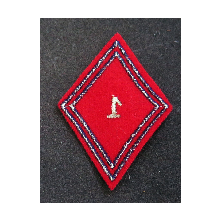 LOSANGE DE BRAS MODÈLE 45 : losange du 1° RA régiment de l'artillerie modèle s/off (laminette)