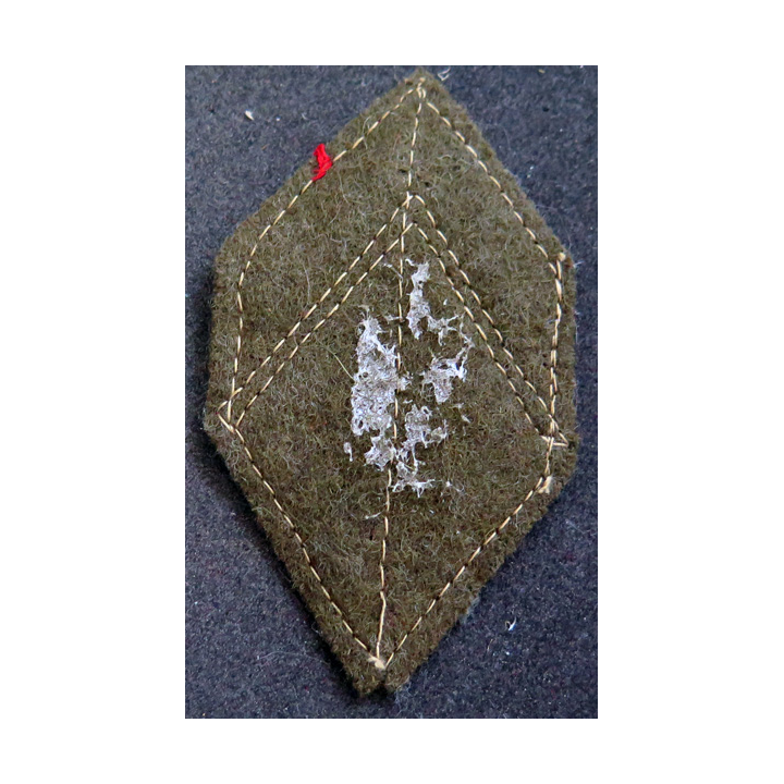 LOSANGE DE BRAS MODÈLE 45 : losange de Caporal du 68° RAD régiment d'artillerie Divisionnaire