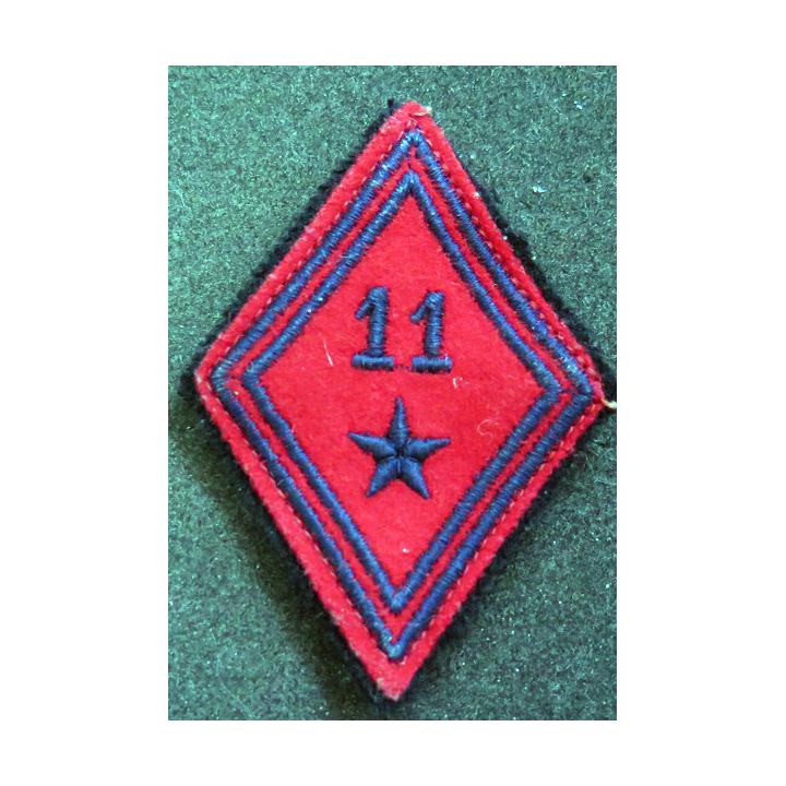 LOSANGE DE BRAS MODÈLE 45 : losange du 11° régiment d'artillerie divisionnaire modèle troupe