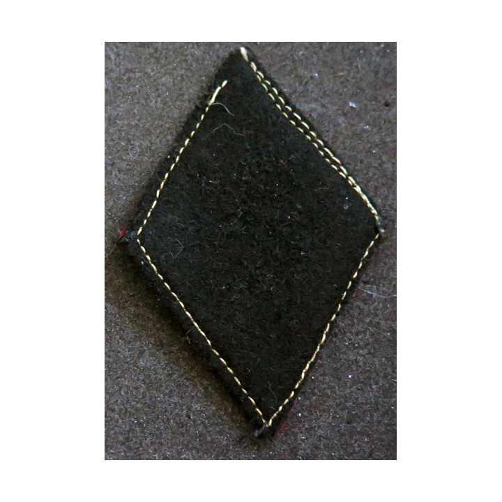 LOSANGE DE BRAS MODÈLE 45 : losange du 61° régiment d'artillerie divisionnaire modèle s/off (laminette)