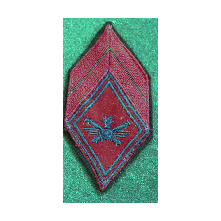 LOSANGE DE BRAS MODÈLE 45 : losange de caporal de régiment d'artillerie antiaérienne période 1965