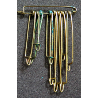 MILITARIA : lot de 10 épingles de taille diverses 3,5 à 5,5 cm