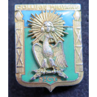 CM CYR : insigne du collège militaire de Saint Cyr L'école AB Paris G. 2128 en émail
