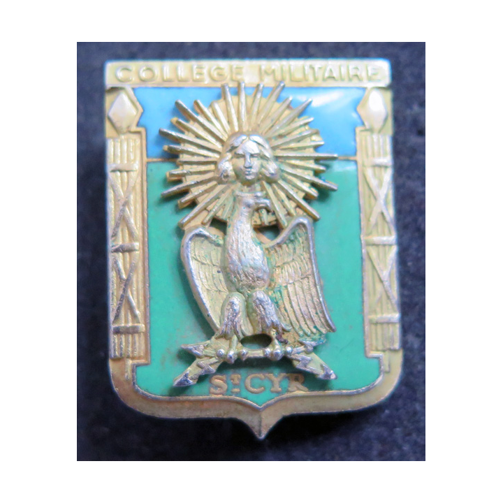 CM CYR : insigne du collège militaire de Saint Cyr L'école AB Paris G. 2128 en émail