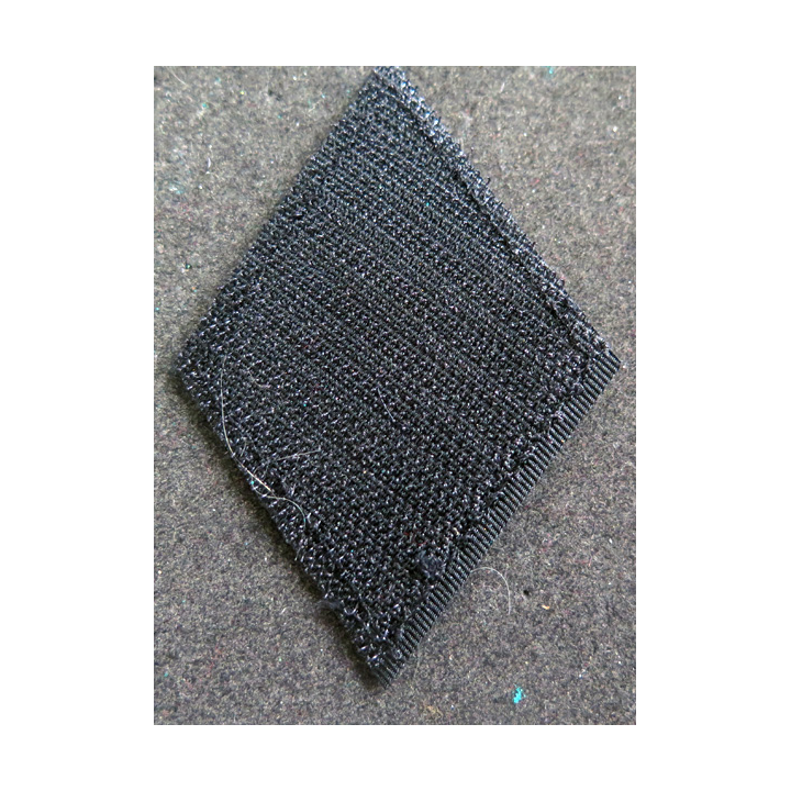 LOSANGE DE BRAS MODÈLE 45 : aumônier israélite titulaire fil or (laminette) avec 1 chevron sur scratch