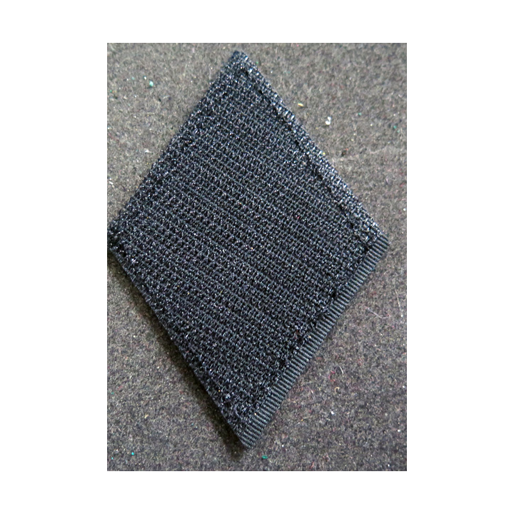 LOSANGE DE BRAS MODÈLE 45 : aumônier israélite titulaire fil or (laminette) avec 3 chevrons sur scratch