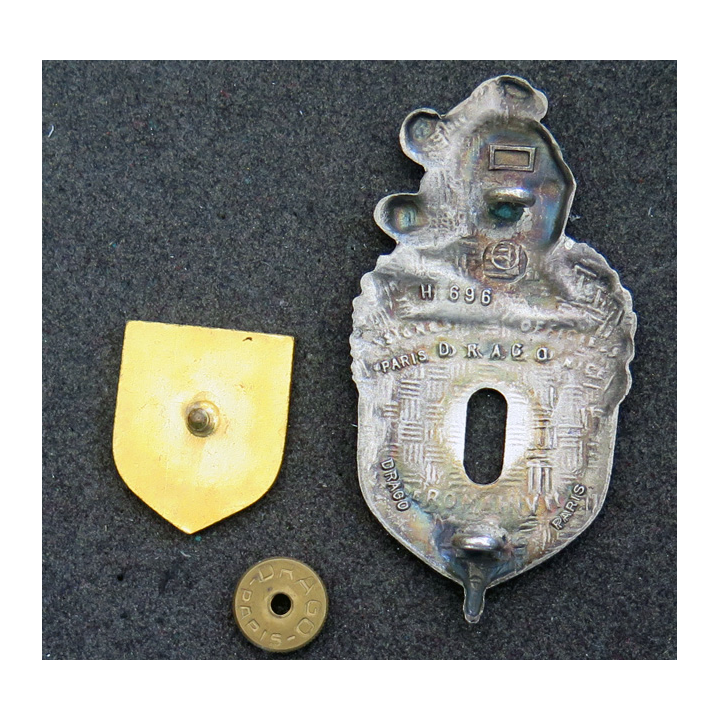 insigne de la 5° Légion Ter de gendarmerie départementale Plateau D Romainville H.696 et écu lisse émail