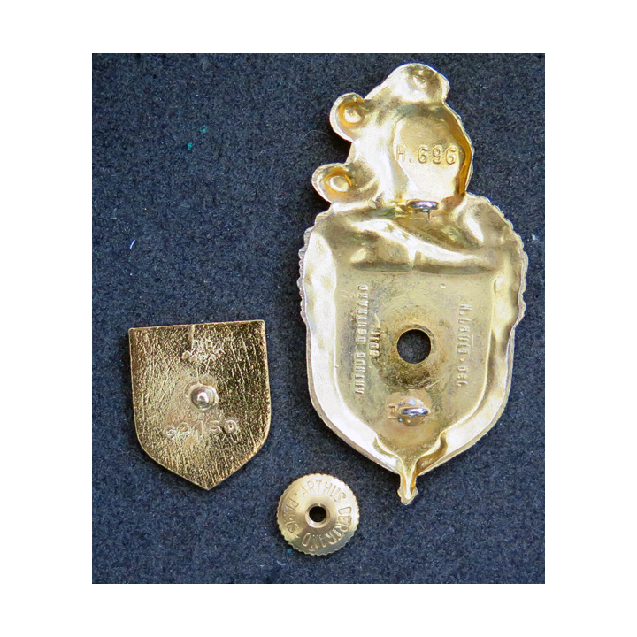 insigne du Commandement des écoles et de formation de la gendarmerie Plateau AB Louis Del H.696 et écu AB G. 2150