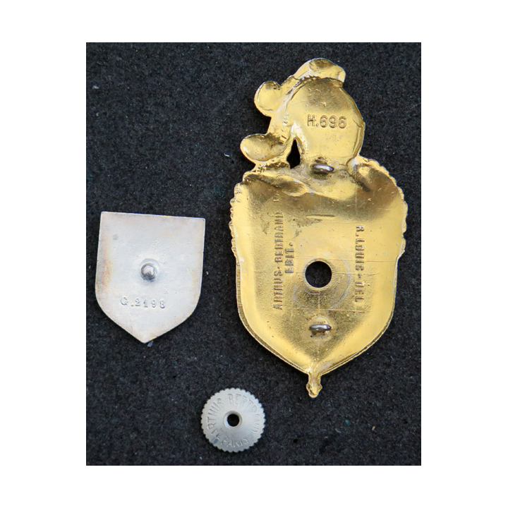 insigne de la 4° légion Bis de gendarmerie de Tours Plateau AB LOUIS DEL H.696 et écu G. 2198 émail