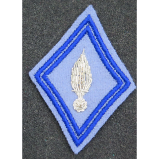LOSANGE DE BRAS MODÈLE 45 : cadre officier du matériel hors unité (cannetille)