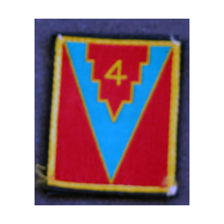 4° DI : insigne tissu de la 4° Division (1967-1977) (V couleur verte)
