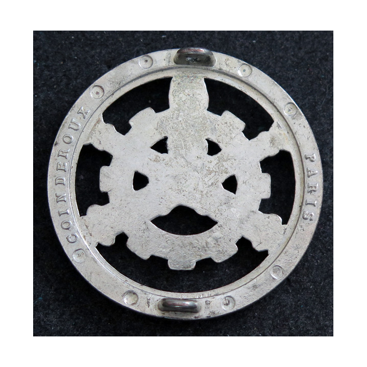MATERIEL : insigne de béret du matériel de fabrication Coinderoux Paris