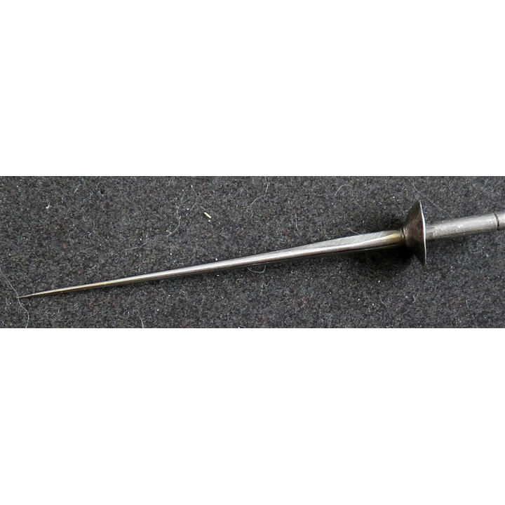 Petite lance métallique pour soldats de plomb de longueur 9 cm
