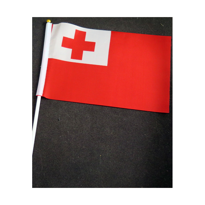 Petit drapeau à main des Tongas fixé su r une hampe en plastique blanc 20 x 13,5 cm