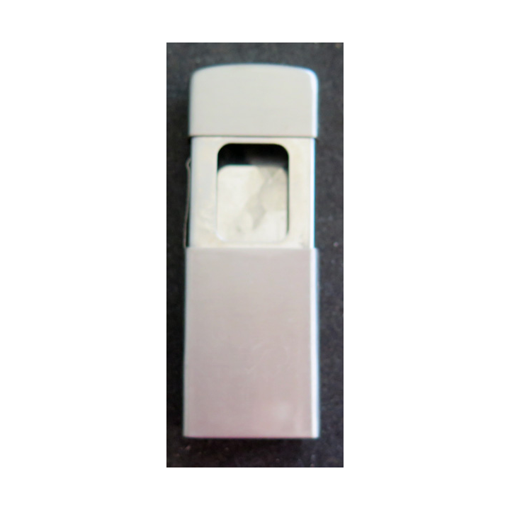 Boitier type briquet en métal brossé argenté