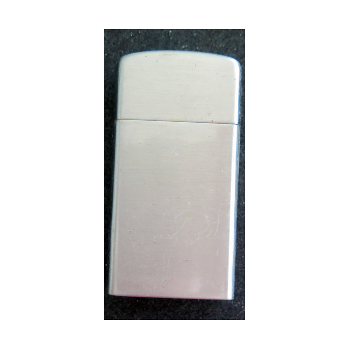 Boitier type briquet en métal brossé argenté
