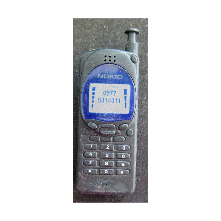 Briquet rechargeable téléphone Nokio  8 x 3 cm