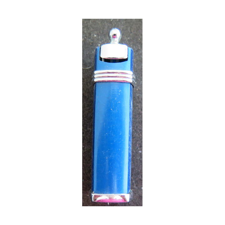 Briquet rechargeable bleu métallisé  7,5 x 1,5 cm