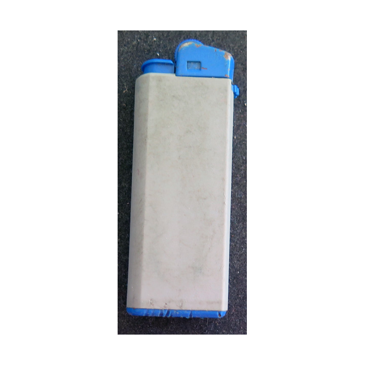 Briquet Novasam l'intérim à la hauteur 8 x 3 cm