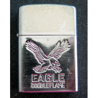 briquet rechargeable en métal argenté de type tempête, modèle Eagle Double Flame  3,7 x 5,5 cm