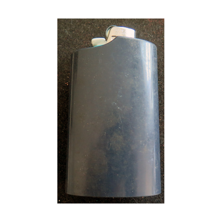 Briquet avec sa coque support Tabac La Divette Argenteuil  9 x 5 cm
