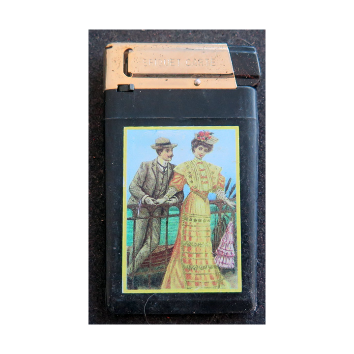 Briquet carte représentant une scène romantique 5x8 cm
