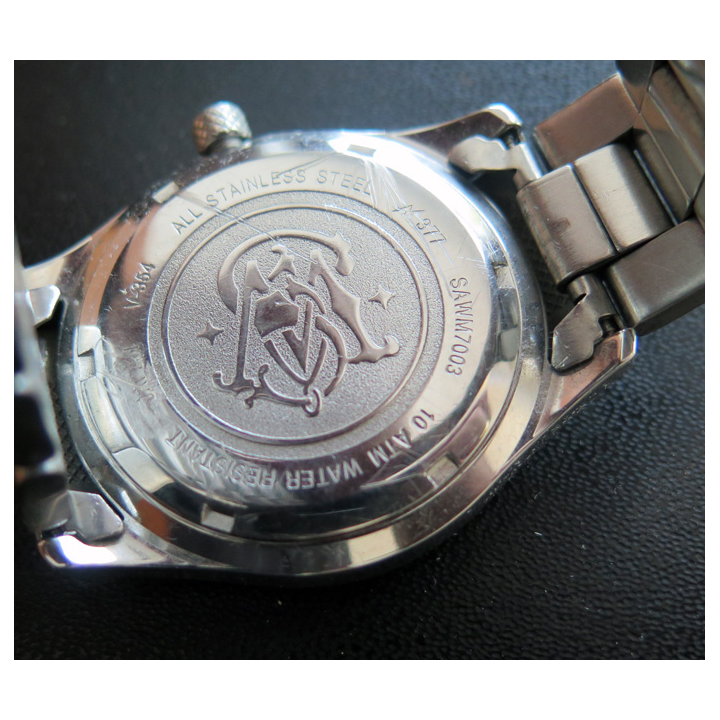 Montre Smith & Wesson water resistant 100 mètres dans son coffret en bois
