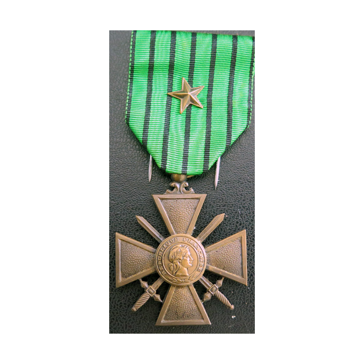 FRANCE : Croix de guerre 1939-1940 avec une citations (1 étoile de bronze) période de Vichy