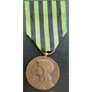 FRANCE : médaille commémorative 1870-1871