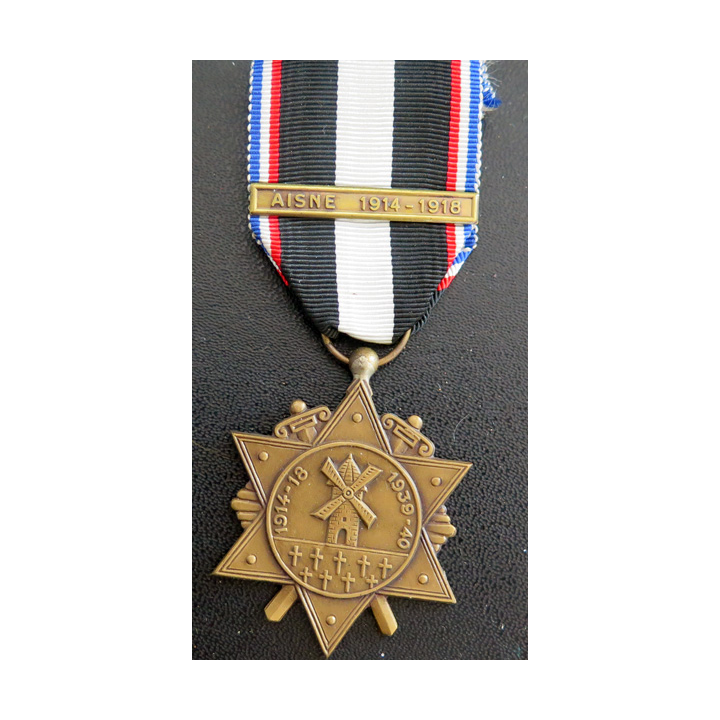 FRANCE : médaille des rescapés de l'Aisne 1914-1918 en bronze dite médaille du chemin des dames