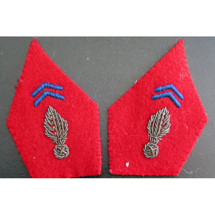 PATTE DE COL : Paire de patte de col de l'artillerie officier en cannetille