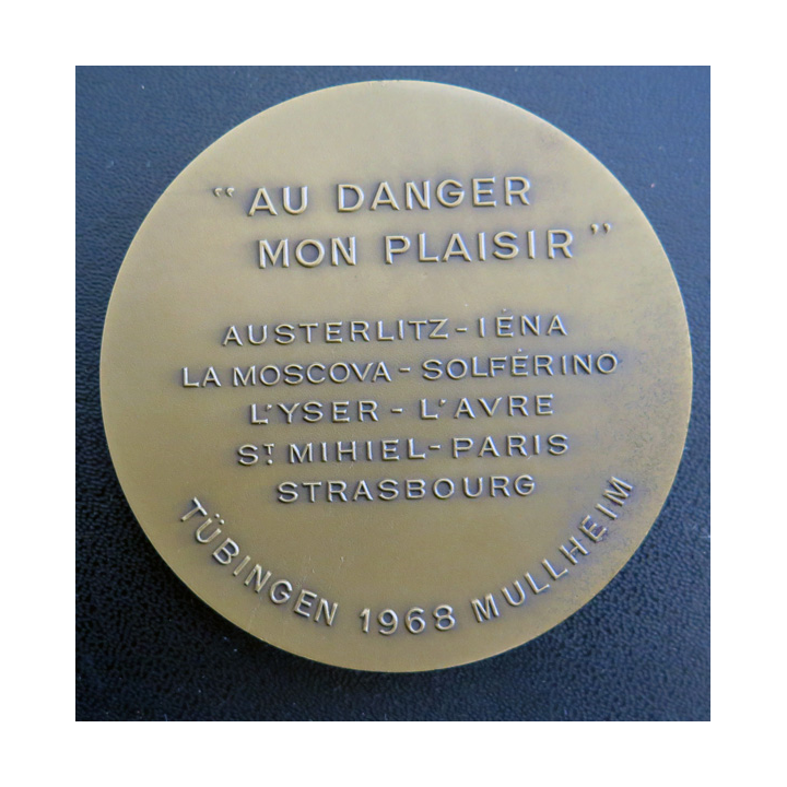 12° RC : médaille du tricentenaire 1668 - 1968 du 12° régiment de cuirassiers Drago diamètre 6,5 cm